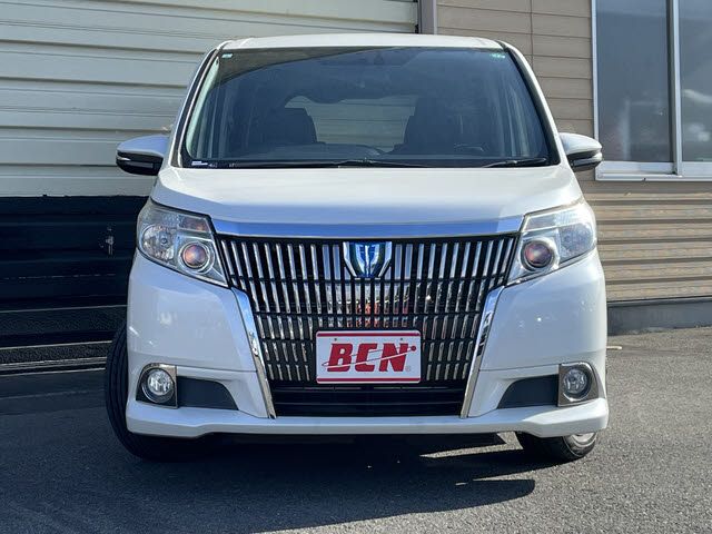 TOYOTA ESQUIRE HYBRID 2015