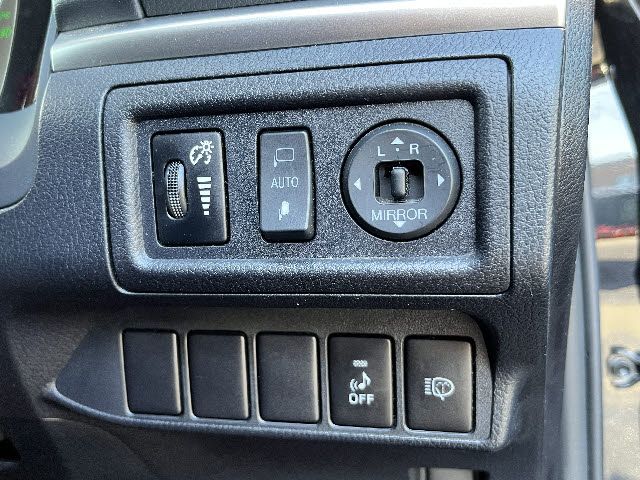 TOYOTA LEXUS CT200h 2012