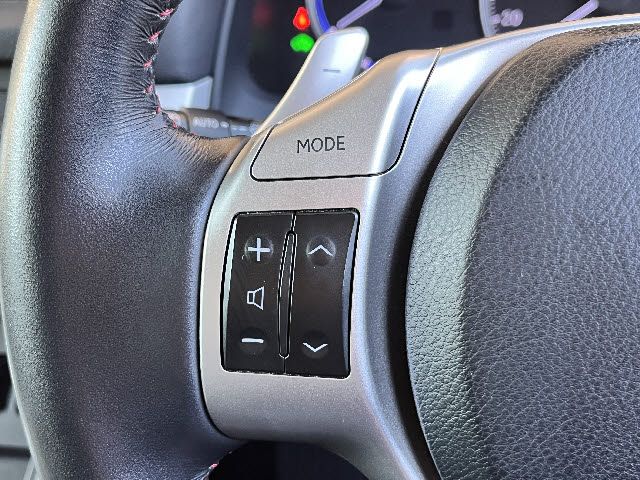 TOYOTA LEXUS CT200h 2012