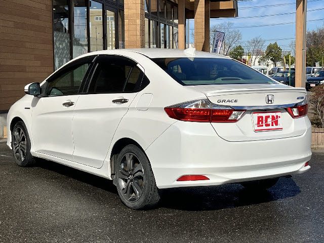 HONDA GRACE HYBRID 2015