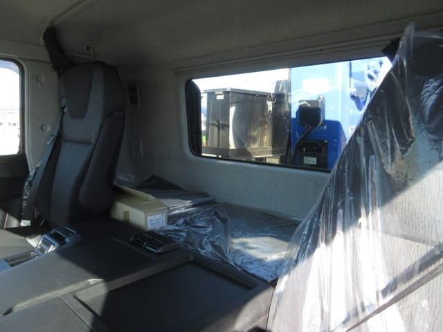 MITSUBISHI FUSOU SUPER GREAT 2023