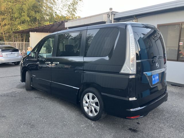 NISSAN SERENA  S-HYBRID 2013