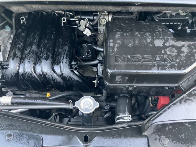 NISSAN SERENA  S-HYBRID 2013