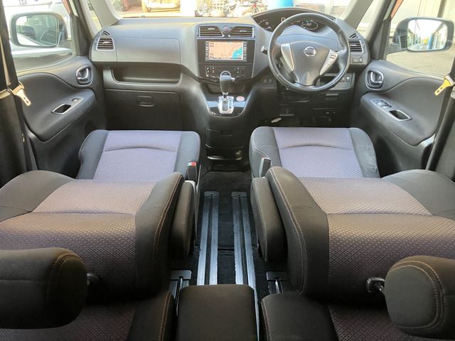 NISSAN SERENA  WG 2011
