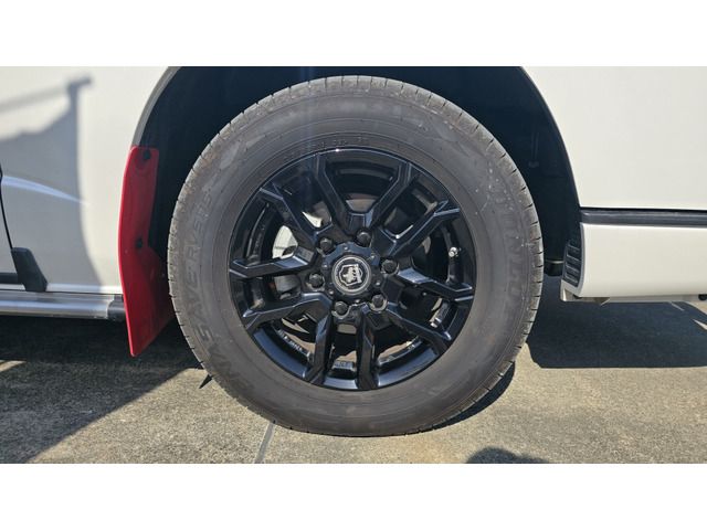 TOYOTA HIACE van 4WD 2023