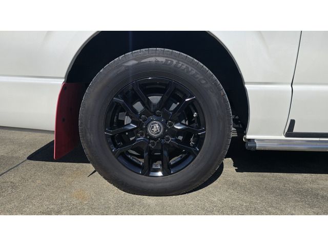 TOYOTA HIACE van 4WD 2023