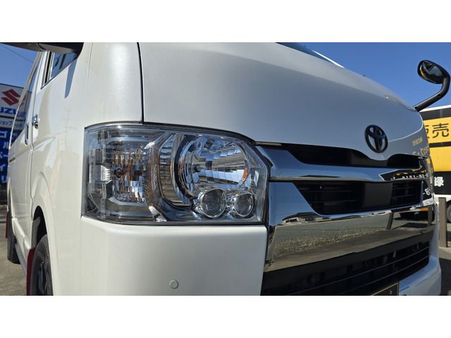 TOYOTA HIACE van 4WD 2023