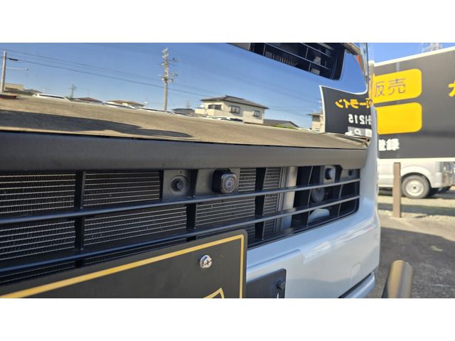 TOYOTA HIACE van 4WD 2023