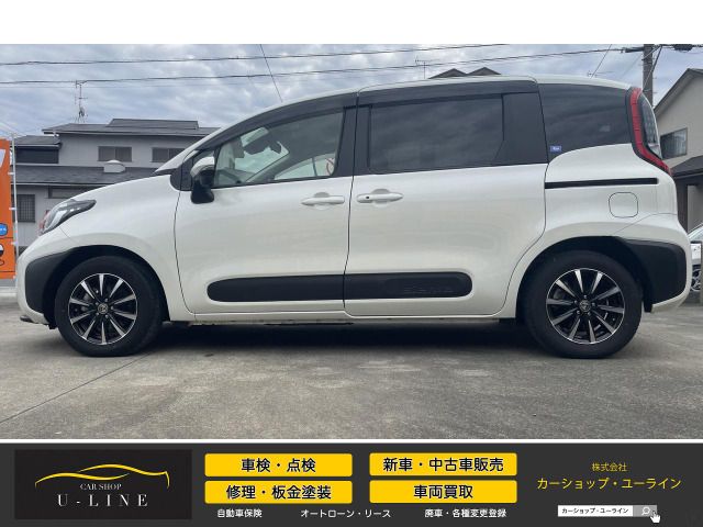 TOYOTA SIENTA HYBRID 2022