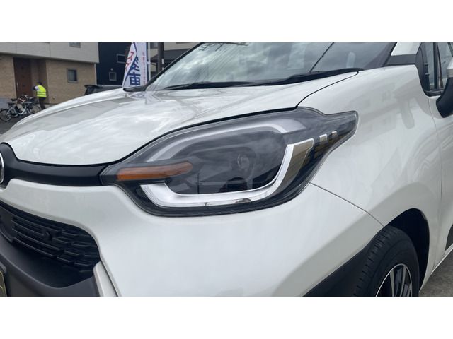 TOYOTA SIENTA HYBRID 2022