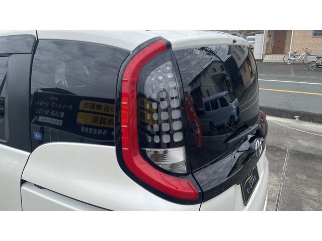 TOYOTA SIENTA HYBRID 2022