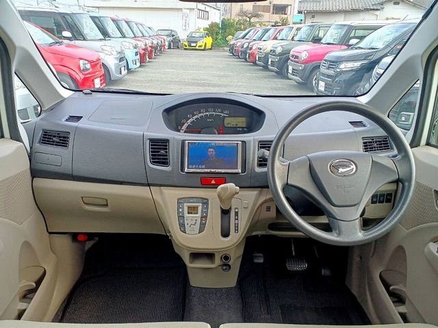DAIHATSU MOVE 2012