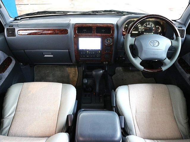 TOYOTA LANDCRUISER PRADO 2000