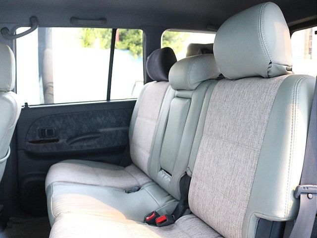 TOYOTA LANDCRUISER PRADO 2000