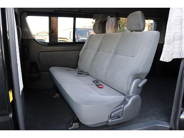 TOYOTA HIACE van 4WD 2011