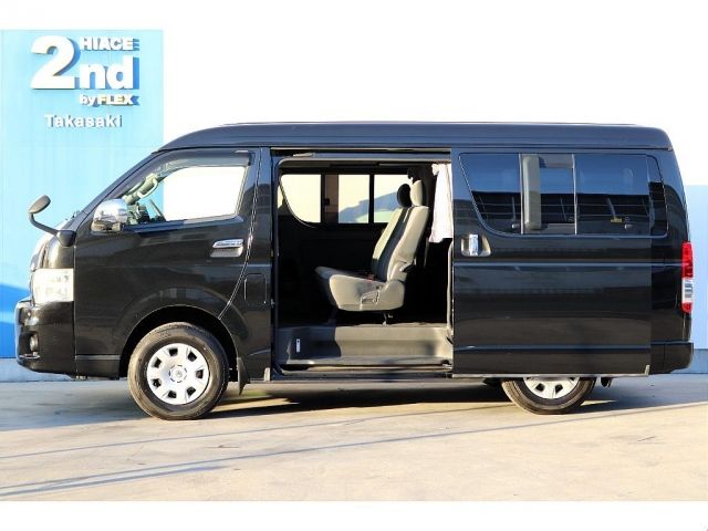TOYOTA HIACE van 4WD 2011