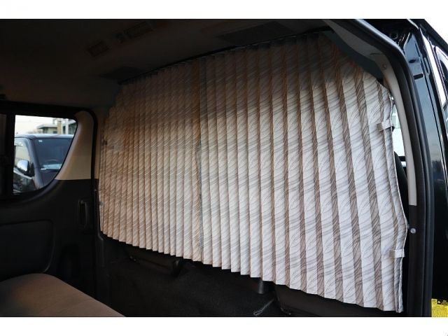 TOYOTA HIACE van 4WD 2011