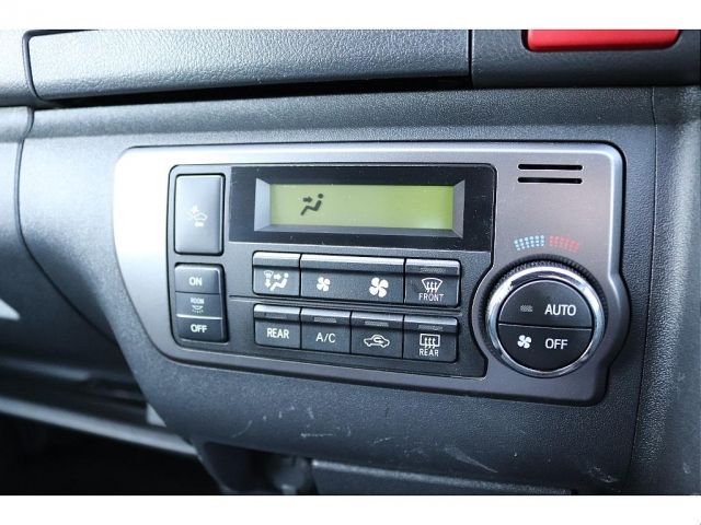 TOYOTA HIACE van 2WD 2019