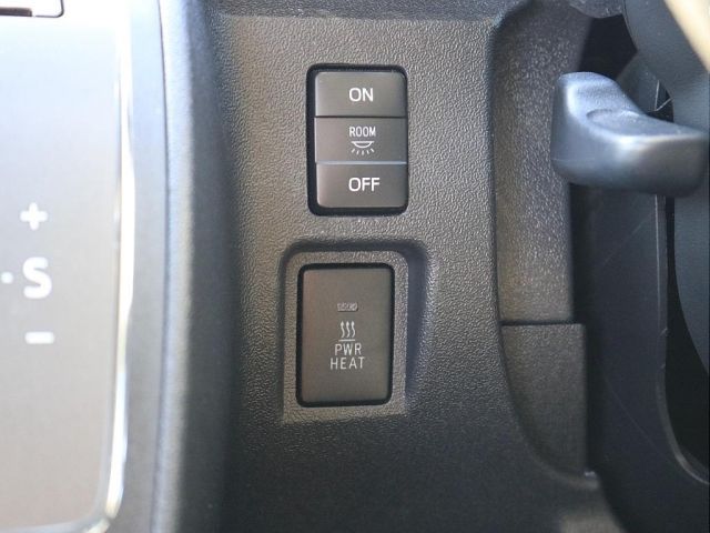 TOYOTA HIACE van 4WD 2019