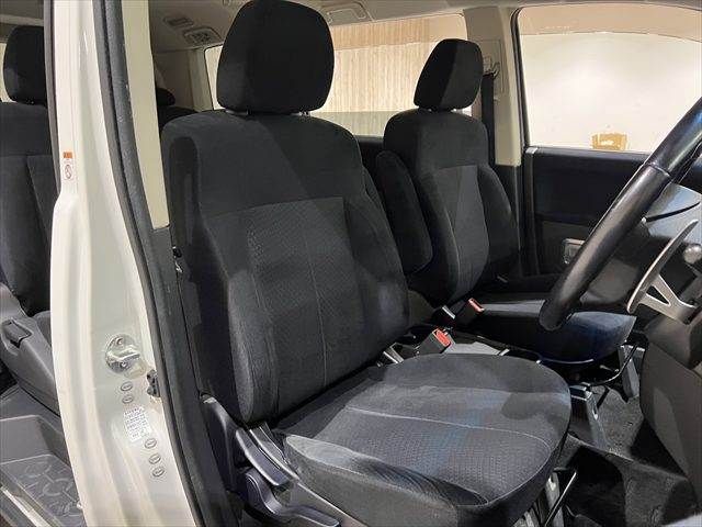 MITSUBISHI DELICA D:5 4WD 2013