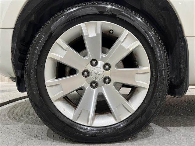 MITSUBISHI DELICA D:5 4WD 2013