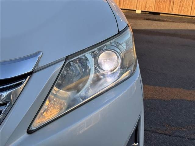 TOYOTA CAMRY HYBRID 2012