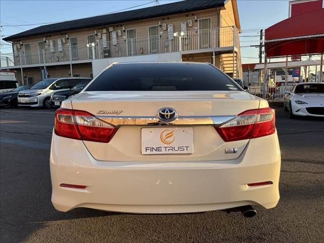 TOYOTA CAMRY HYBRID 2012