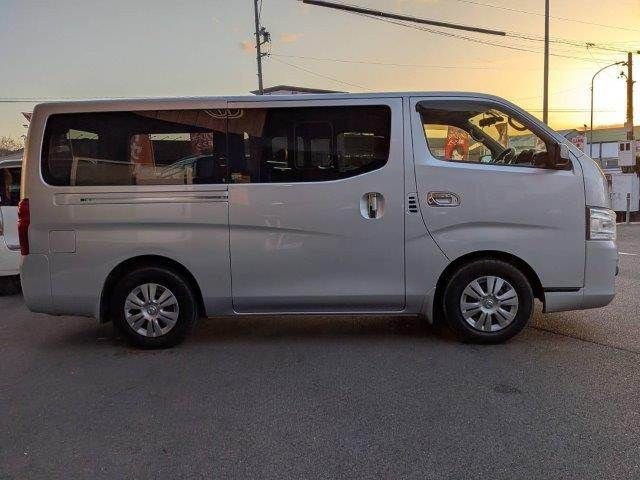 NISSAN NV350 CARAVAN 2016