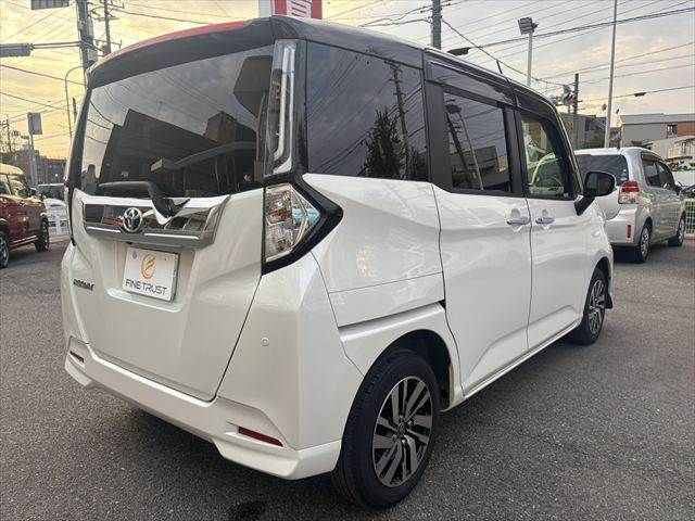 TOYOTA ROOMY 2022