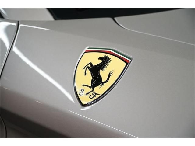 FERRARI FERRARI California T 2016
