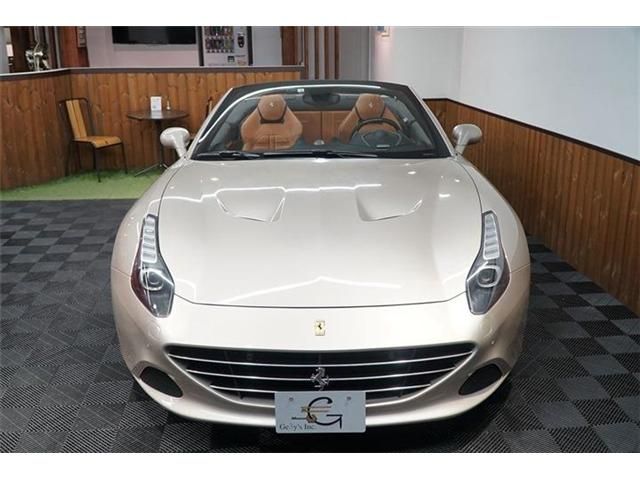FERRARI FERRARI California T 2016