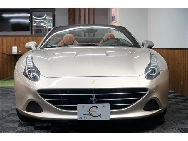 FERRARI FERRARI California T 2016