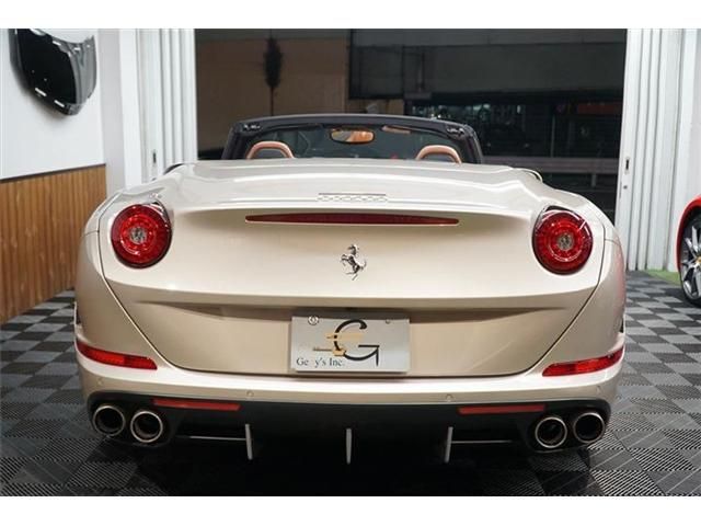 FERRARI FERRARI California T 2016