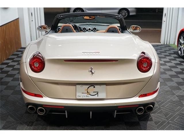 FERRARI FERRARI California T 2016