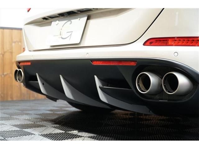 FERRARI FERRARI California T 2016