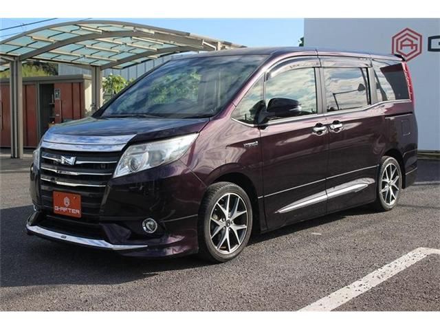 TOYOTA NOAH HYBRID 2014