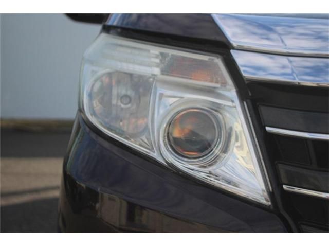 TOYOTA NOAH HYBRID 2014