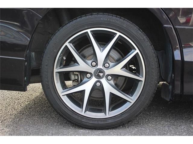 TOYOTA NOAH HYBRID 2014