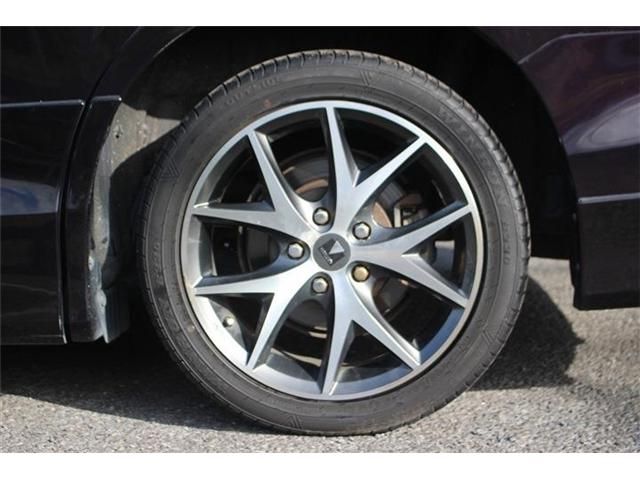 TOYOTA NOAH HYBRID 2014