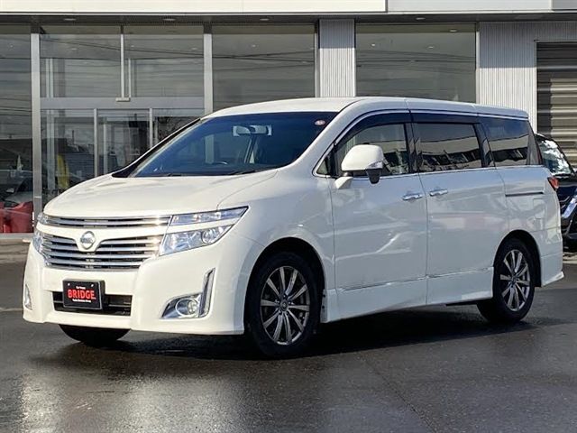 NISSAN ELGRAND  4WD 2013