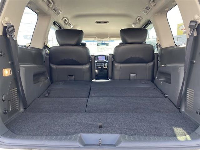 NISSAN ELGRAND  4WD 2013