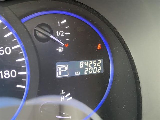 NISSAN ELGRAND  4WD 2013