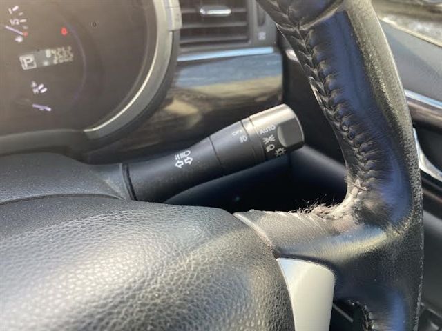 NISSAN ELGRAND  4WD 2013