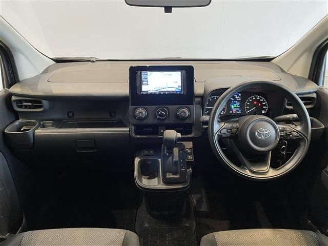 TOYOTA SIENTA 2023
