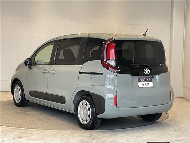 TOYOTA SIENTA 2023