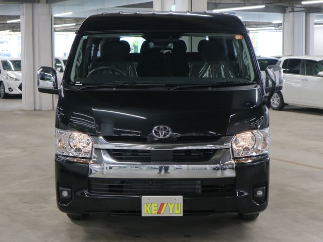 TOYOTA HIACE wagon 2025