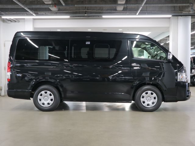 TOYOTA HIACE wagon 2025