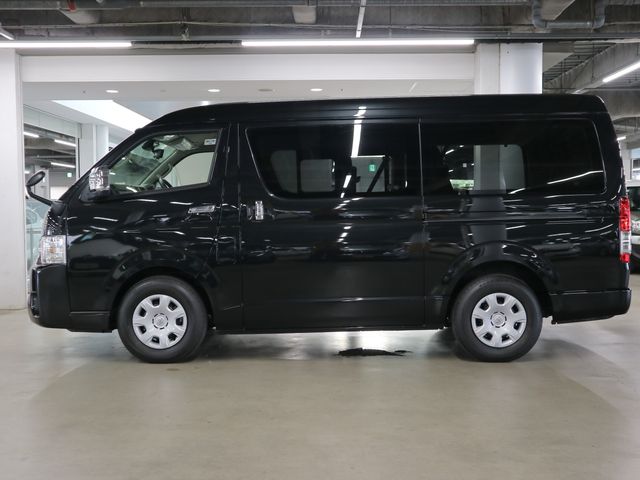 TOYOTA HIACE wagon 2025