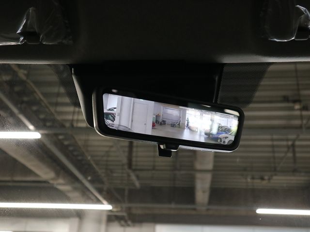 TOYOTA HIACE wagon 2025