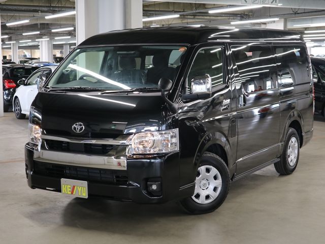 TOYOTA HIACE wagon 2025